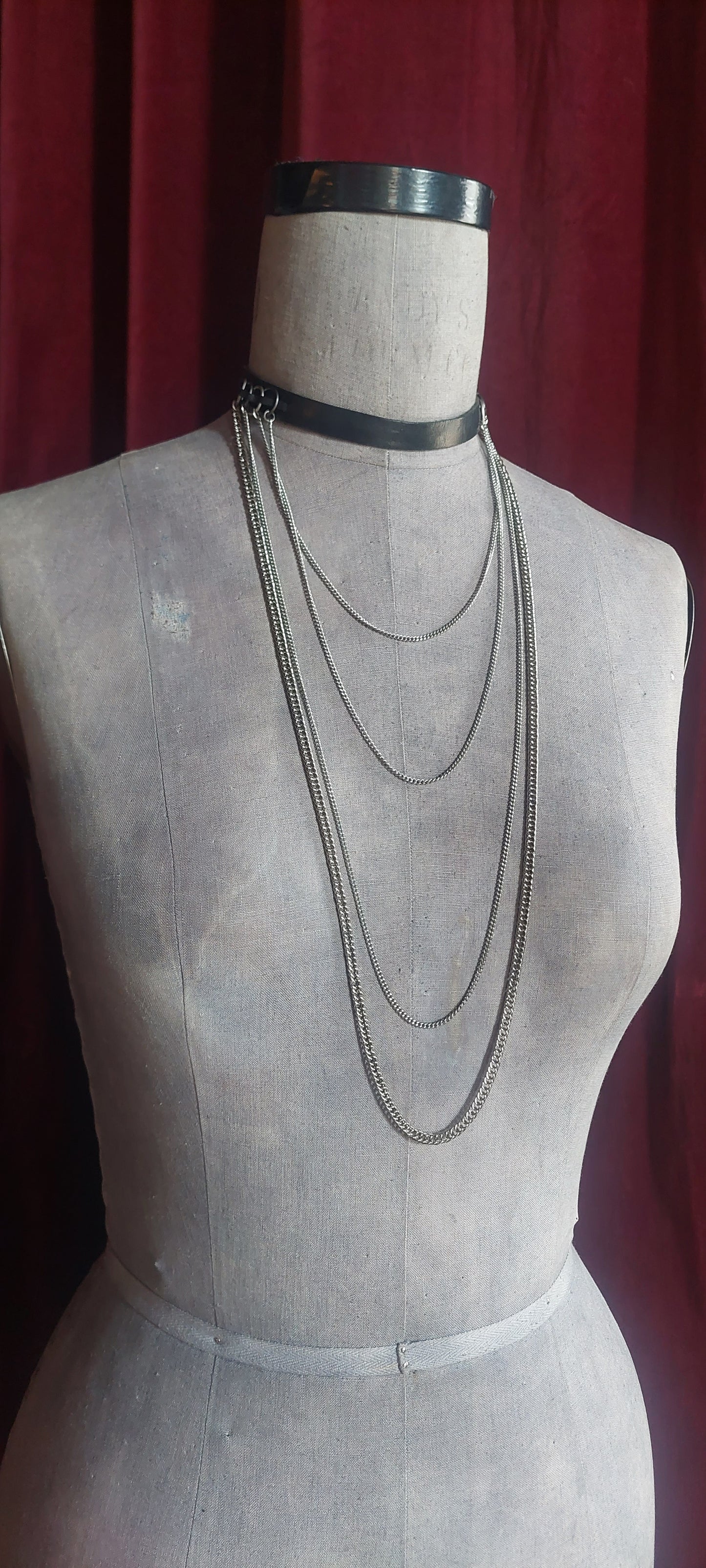 Copy Kat Multifinish Draped Chain & Leather Collar