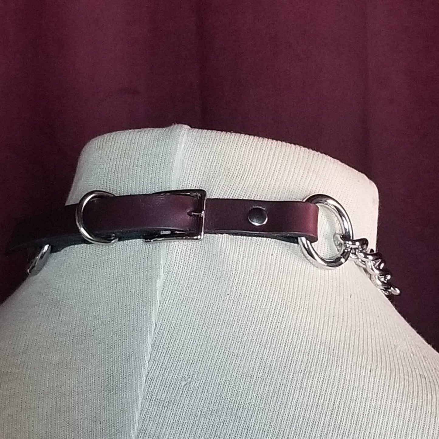The Chalice. Handmade Purple Leather, Silver Chain, Oring and Riveted choker. Adjustable size. Men's or Women's.
