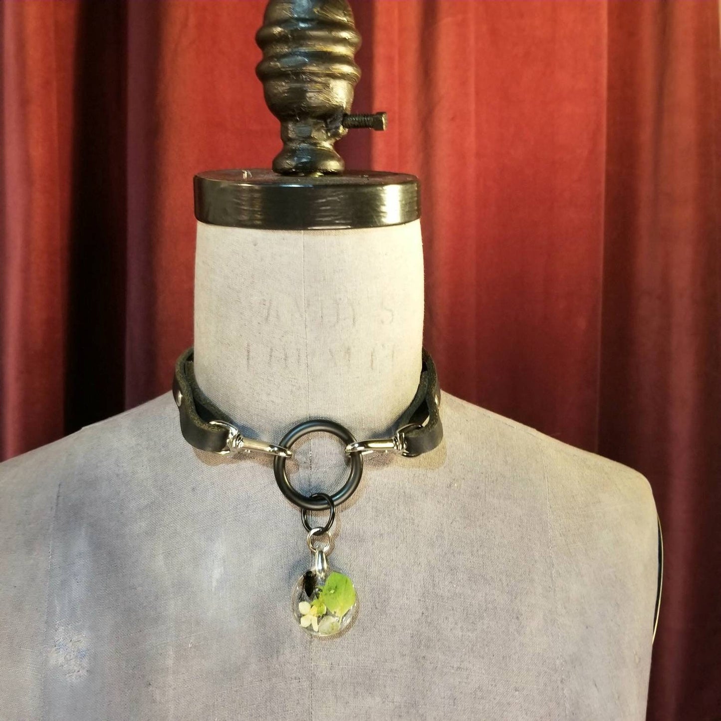 Fly resin pendant with 1" O-ring